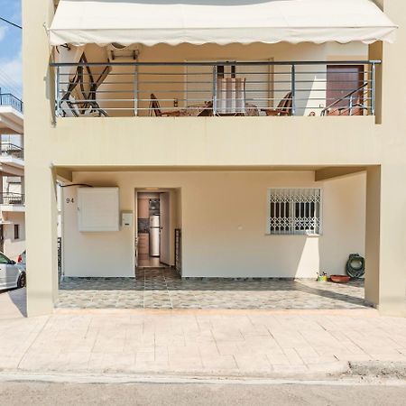 Kalamata Lime Studio - Cozy Gem With Private Parking エクステリア 写真
