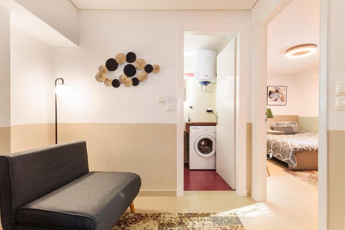 Kalamata Lime Studio - Cozy Gem With Private Parking エクステリア 写真