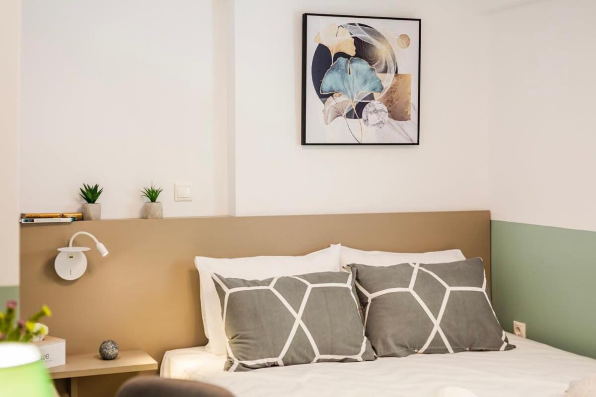 Kalamata Lime Studio - Cozy Gem With Private Parking エクステリア 写真
